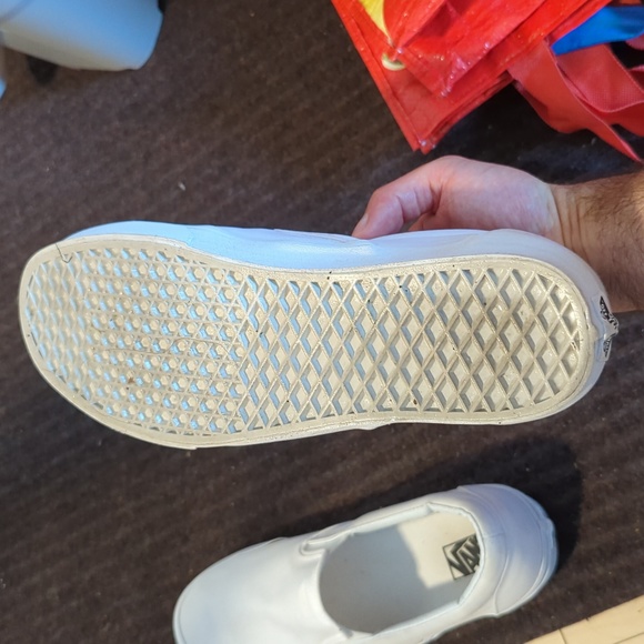 Vans - Picture 9 of 9